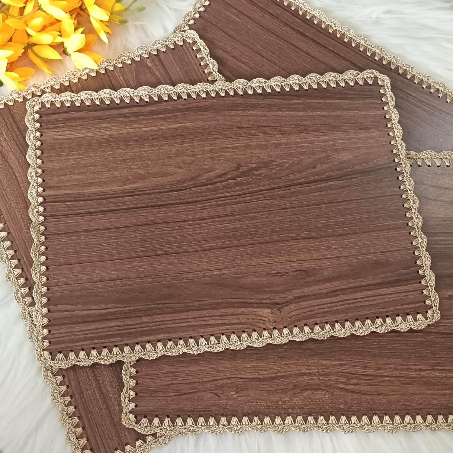 Laminated Table Mats